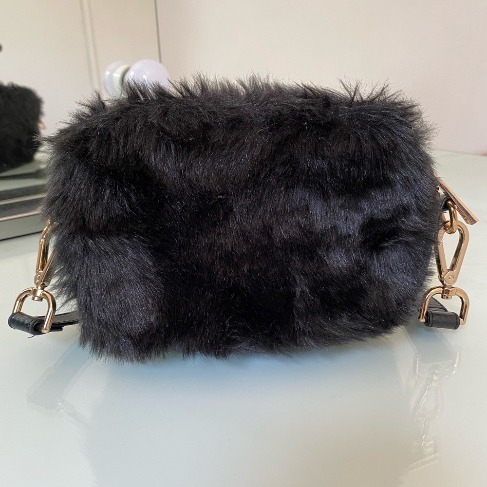 H&M Faux fur purse with strap